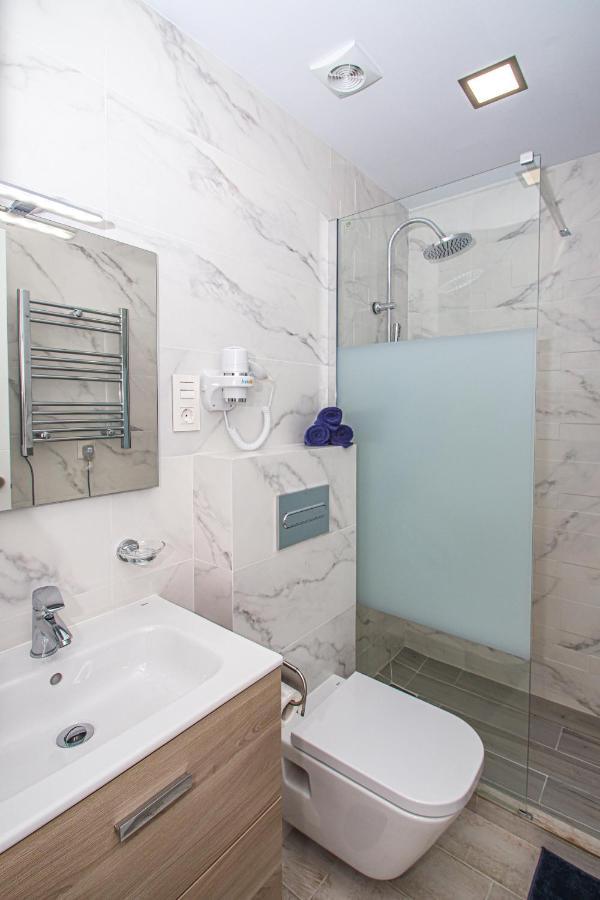 Stylish Studio For Rent With Fantastic Location In Marbella Promenade. Ngoại thất bức ảnh
